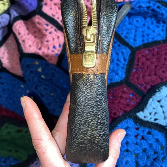 🛑SOLD🛑🎉HOST PICK🎉Beautiful Authentic (SL0942) Louis Vuitton Marley Dragonne - Picture 7 of 16